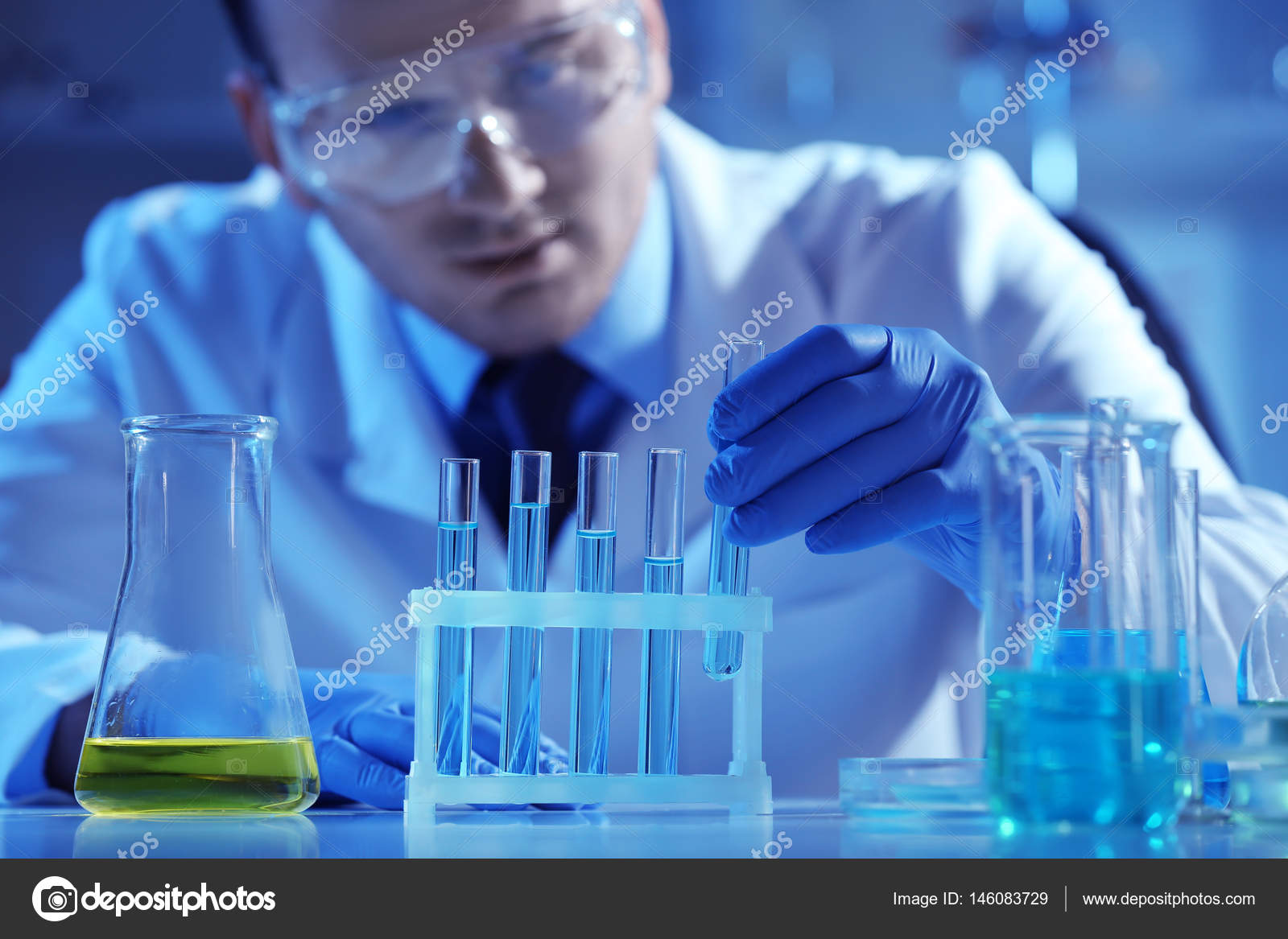 Микробиологии. Что проходят на микробиологии. Микробиология эксперименты. Наука исследования. Микробиология эксперименты.