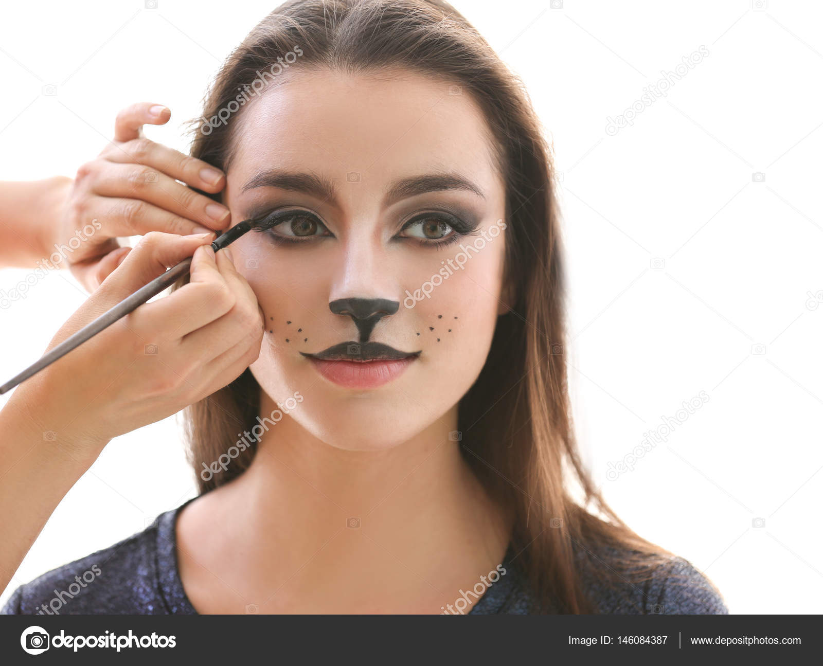 Gato maquillaje fotos de stock, imágenes de Gato maquillaje sin royalties |  Depositphotos