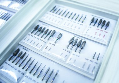 Diş oyma makineleri kümesi 