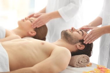 kaç rahatlatıcı spa salon içinde