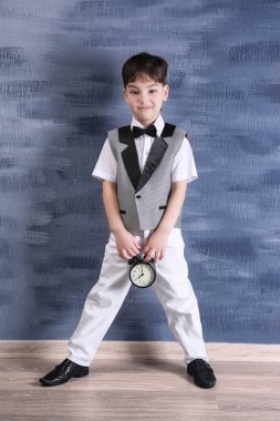 Şirin küçük çocuk.  