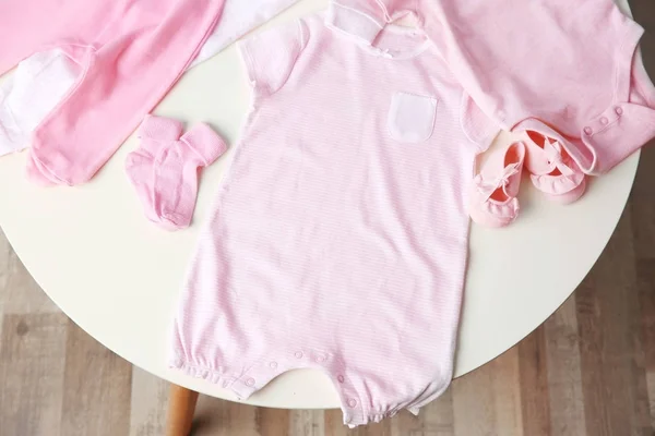 Uppsättning babykläder — Stockfoto