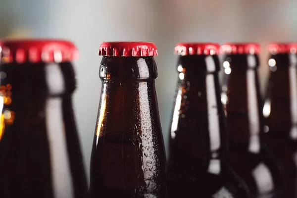 Μπουκάλια μπύρας αλκοόλ — Φωτογραφία Αρχείου
