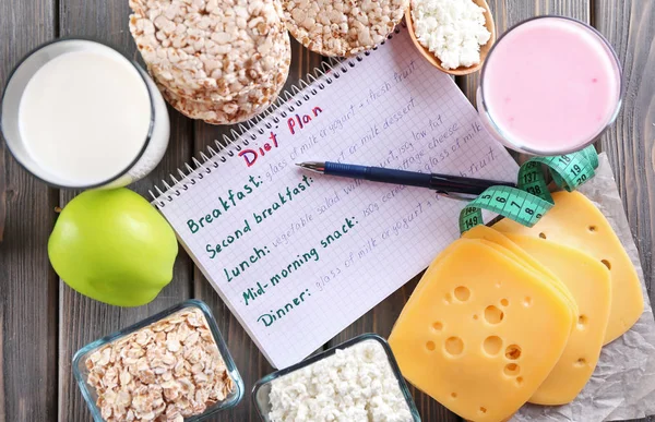 Dairy products and diet plan — Stock Photo, Image