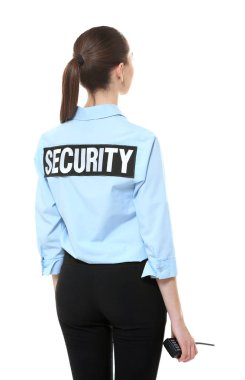 Beyaz arka plan üzerinde güzel güvenlik görevlisi