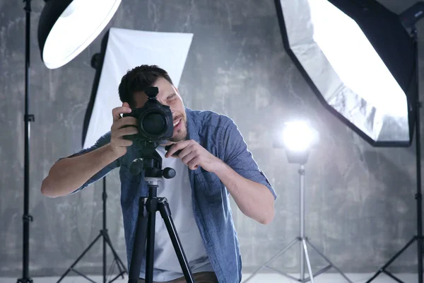 Young male photographer — Stock Photo, Image