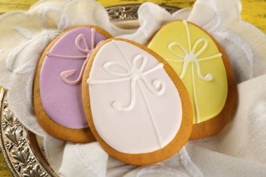 Paskalya şekerli kurabiye