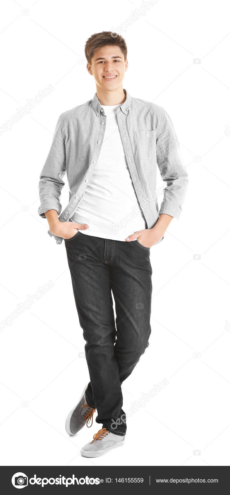 Adolescente en ropa casual sobre fondo blanco Foto de stock 146155559 belchonock