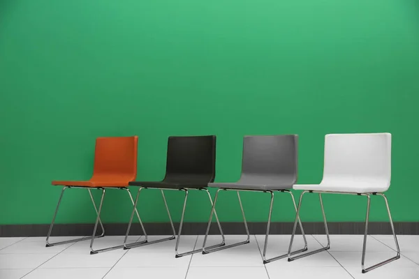 Interiér pokoje s židlemi — Stock fotografie