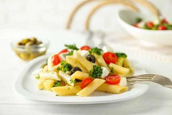 Ensalada de pasta con tomates — Foto de Stock