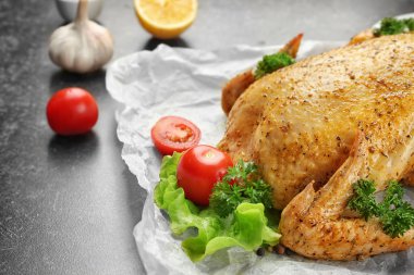 Kulak tavuk garnitür ile