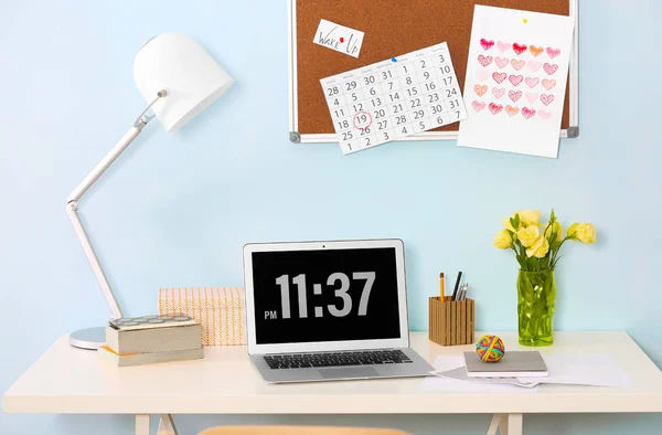 Workplace with laptop on table — Stock Photo, Image