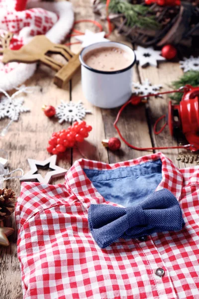 Fincan kakao ve Noel dekorasyon — Stok fotoğraf