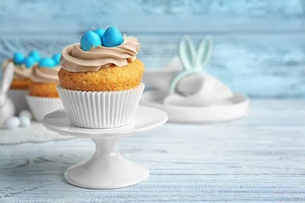 Delicioso cupcake de Pascua — Foto de Stock