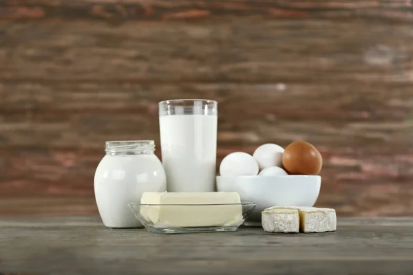 Diferentes productos lácteos —  Fotos de Stock