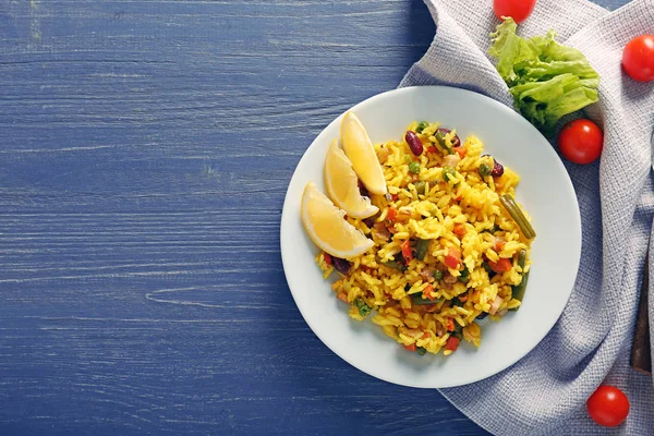 Arroz frito tradicional con verduras — Foto de Stock