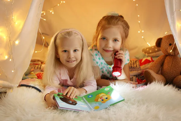 Cute Little Girls Reading Book Hovel Home — Stock Photo, Image