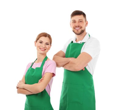 Genç erkek ve kadın yeşil önlük