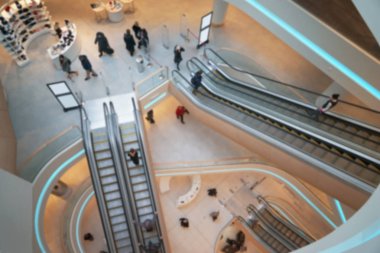 Alışveriş Merkezi modern yürüyen merdiven