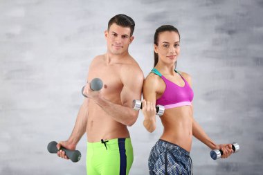 Sportif genç çift eğitim birlikte 