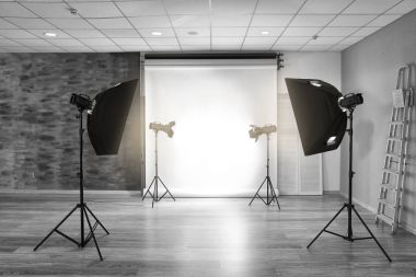  Işık ekipmanlı fotoğraf stüdyosu