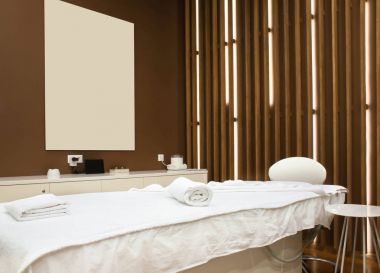 Modern kaplıca salonunun içi