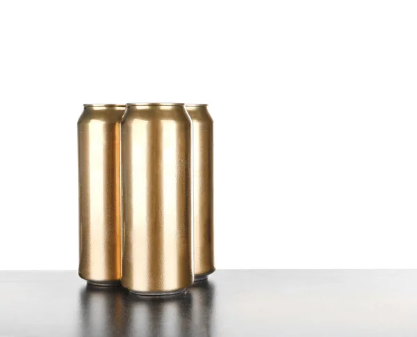 Golden cans of beer — Stock Photo, Image