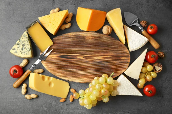 Variety of cheese and nuts — Stock Photo, Image