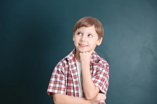 Söt liten pojke — Stockfoto