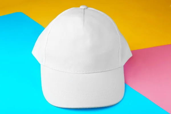 빈 흰색 야구 모자 — 스톡 사진