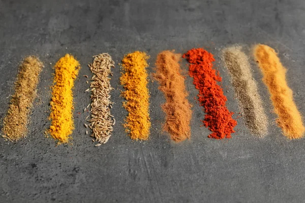 Lines of various spices — Stock Photo, Image