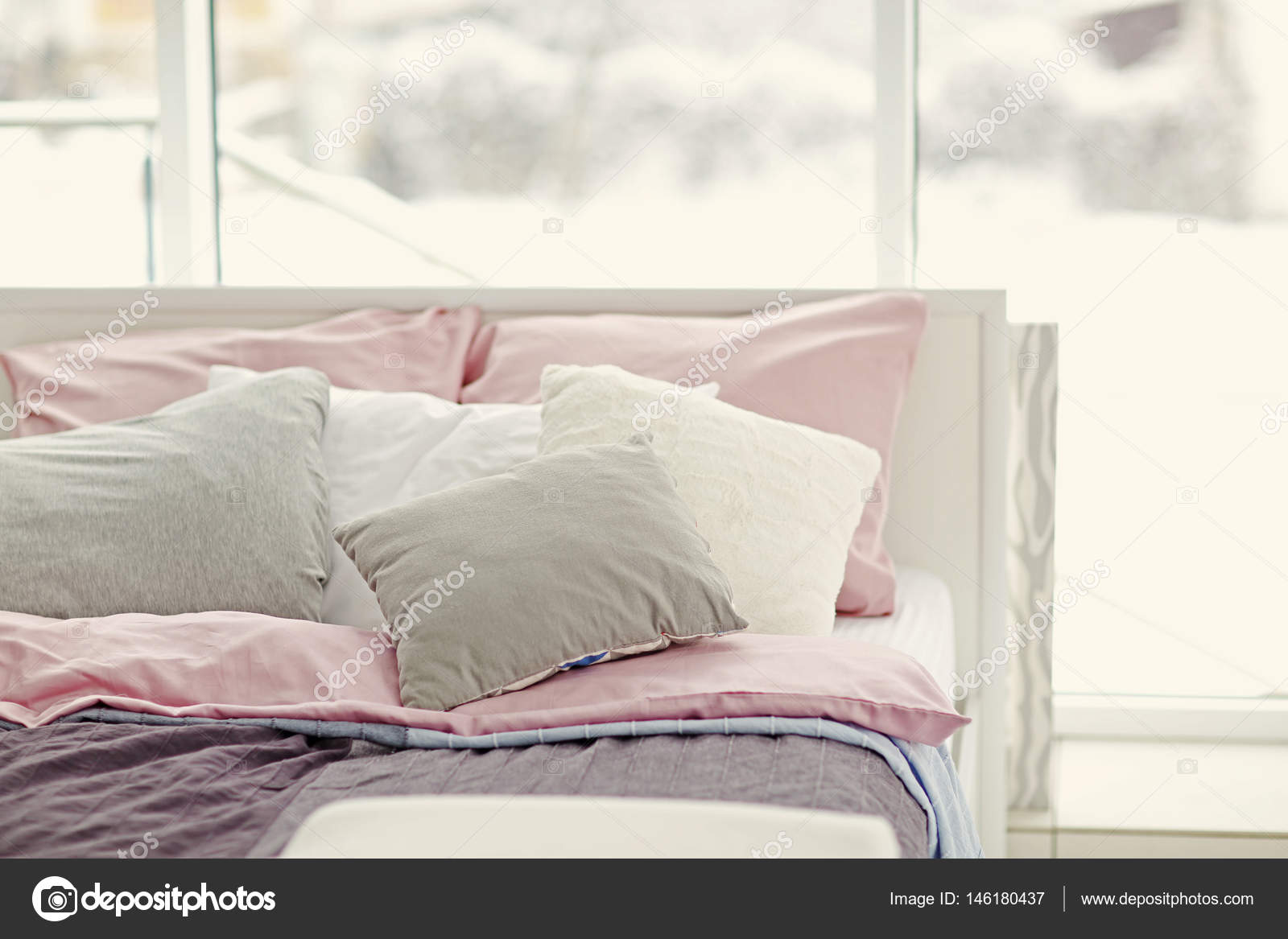 Lichte slaapkamer interieur — Stockfoto © belchonock #146180437 Lichte slaapkamer interieur — Stockfoto © belchonock #146180437