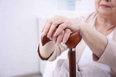 Baston closeup tutan eller