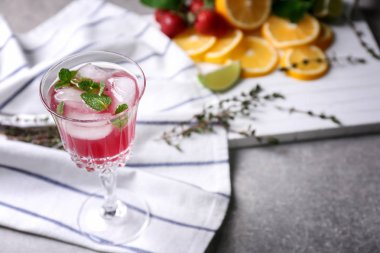 lezzetli şarap spritzer