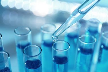 Pipet bırakarak örnek tüp içine  