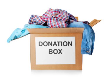 Bağış kutusu giysileri ile 
