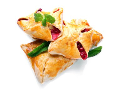 Çilek ile lezzetli puf böreği