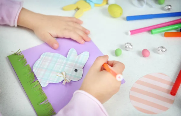 Niña Pintura Hecha Mano Tarjeta Pascua — Foto de Stock