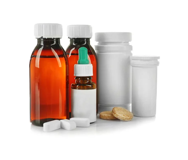 Flaskor med medicin och piller — Stockfoto