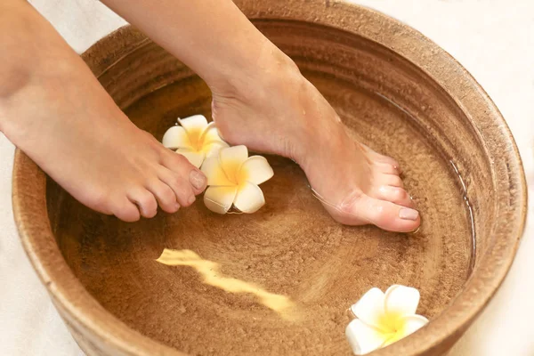 Female feet treatment — Stock Photo, Image