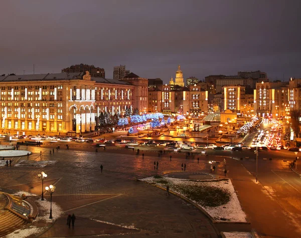 Luci colorate città notte — Foto Stock