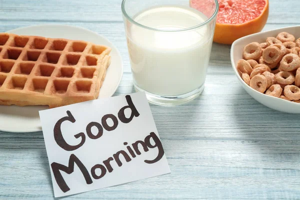 Note with written phrase GOOD MORNING — Stock Photo, Image