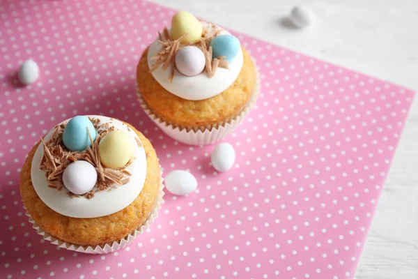 Delicious Easter cupcakes — Stock Photo, Image