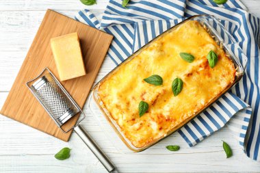 Cam yemek pişirme geleneksel lazanya 
