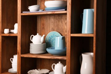 Beyaz ve mavi rustik yemek