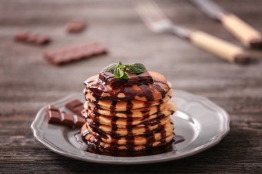 Lezzetli gözleme ile plaka