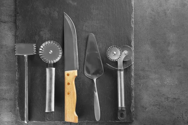 Набір кухонних нержавіючих інструментів — стокове фото