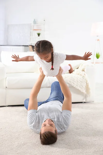 Happy father with daughter — Stock Photo, Image