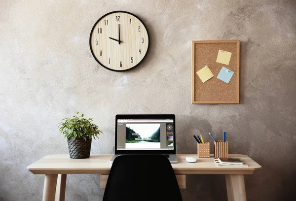 Modern workplace with laptop — Stock Photo, Image