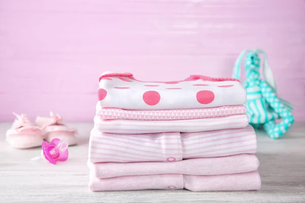 Pile of baby clothes — Stock Photo, Image